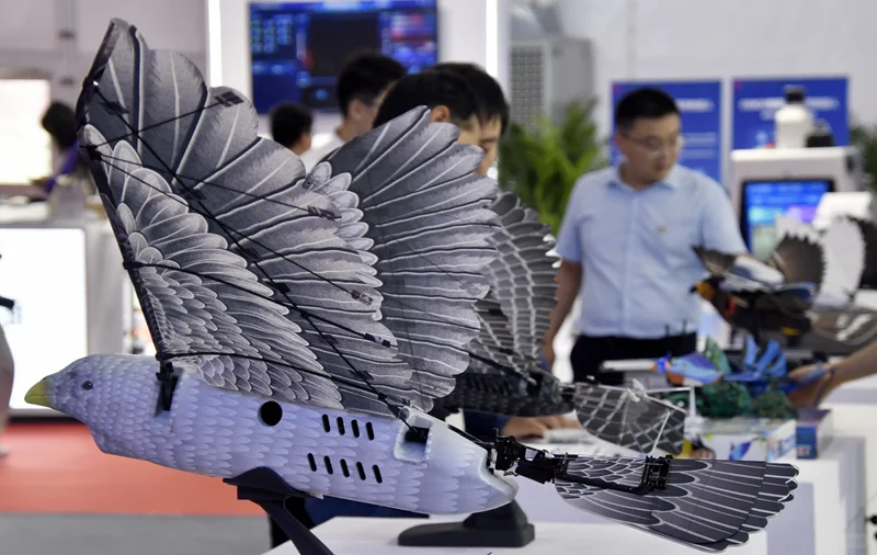 ?2025世界机器人大会也太酷了！未来生活提