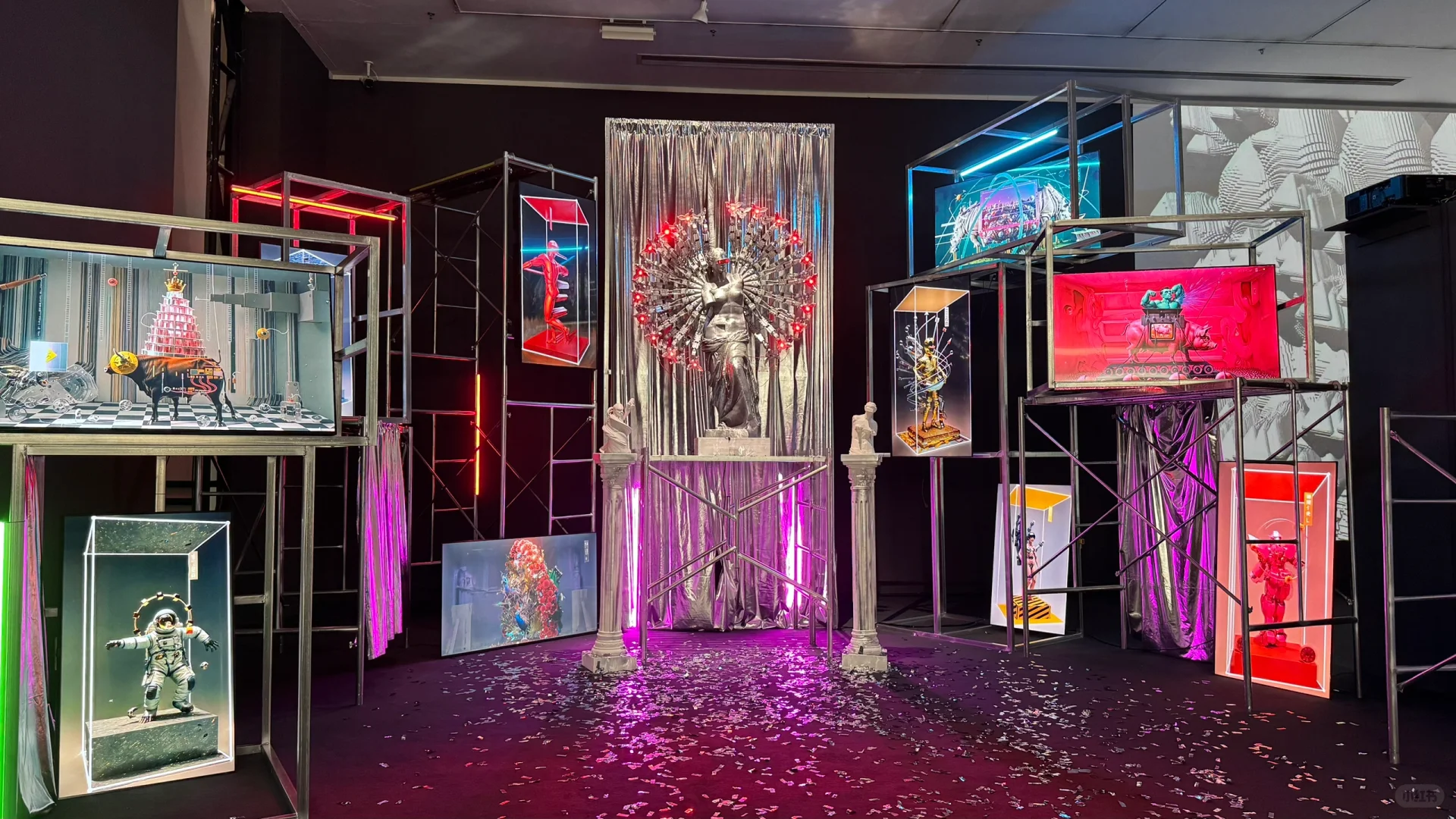 广美看日本平面设计展意外看到赛博美学