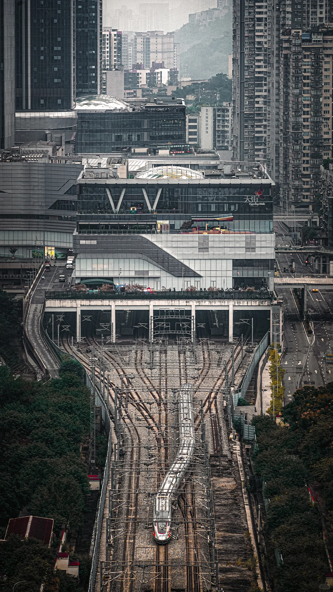 交通强国，铁路先行