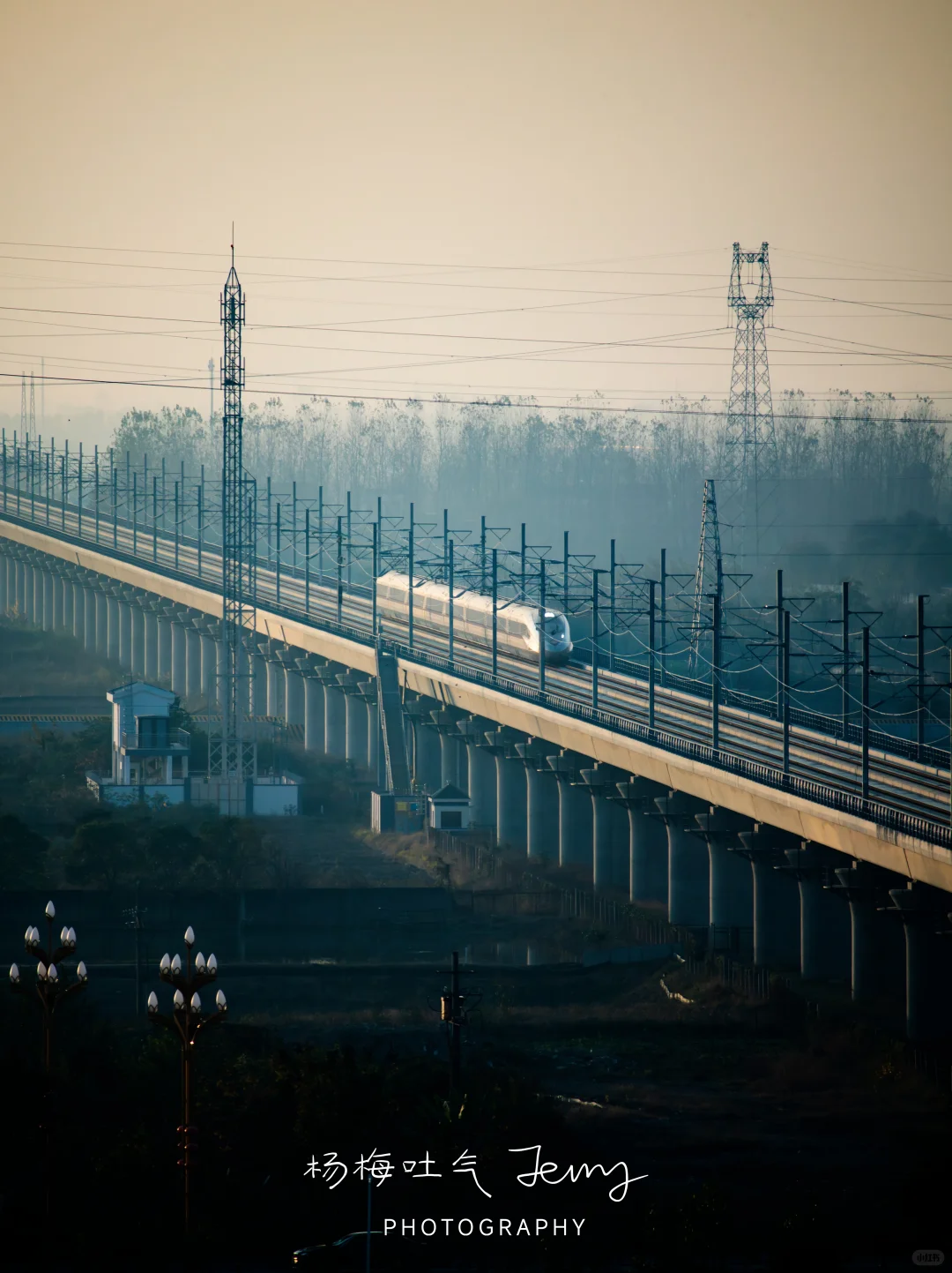 CR450系正在武宜高铁试跑