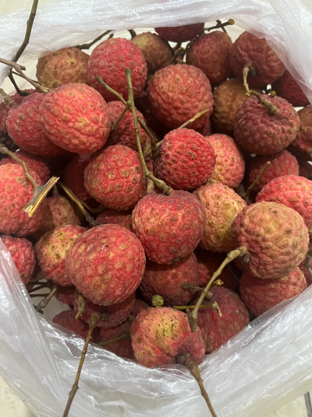 每天都有干不完的农活和吃不完的水果和蔬菜