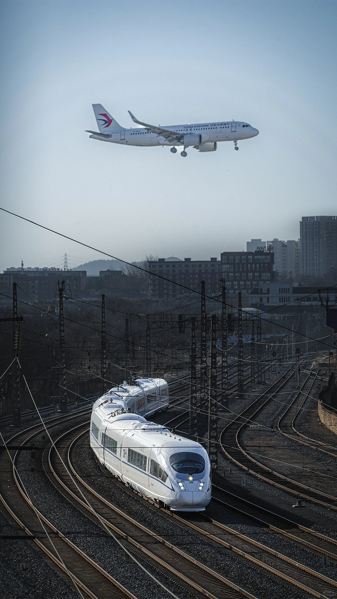 交通强国，铁路先行