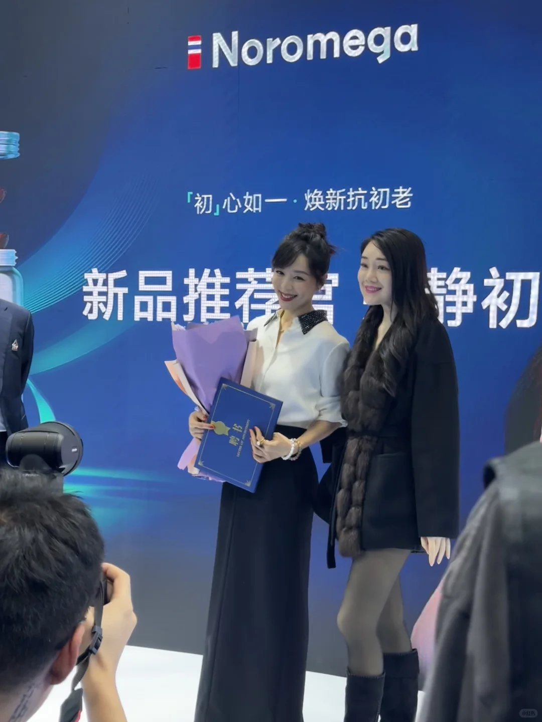 就在刚刚！进博会偶遇张静初，太有气质了！！