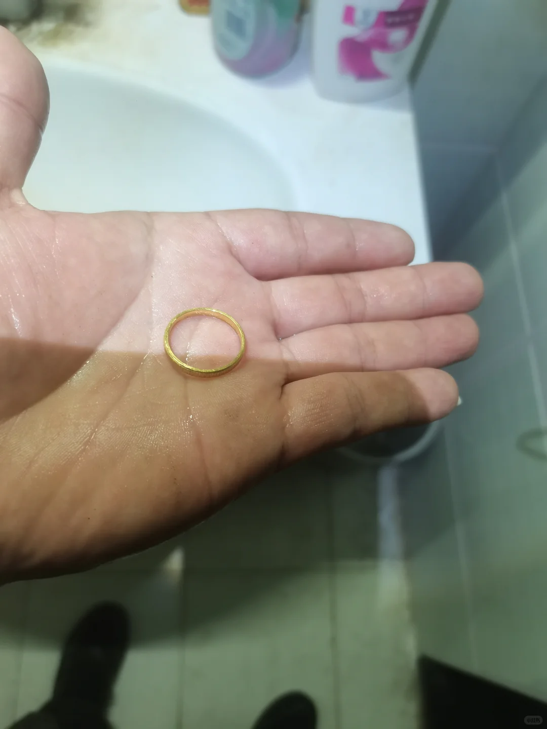 江苏东海县成功打捞戒指