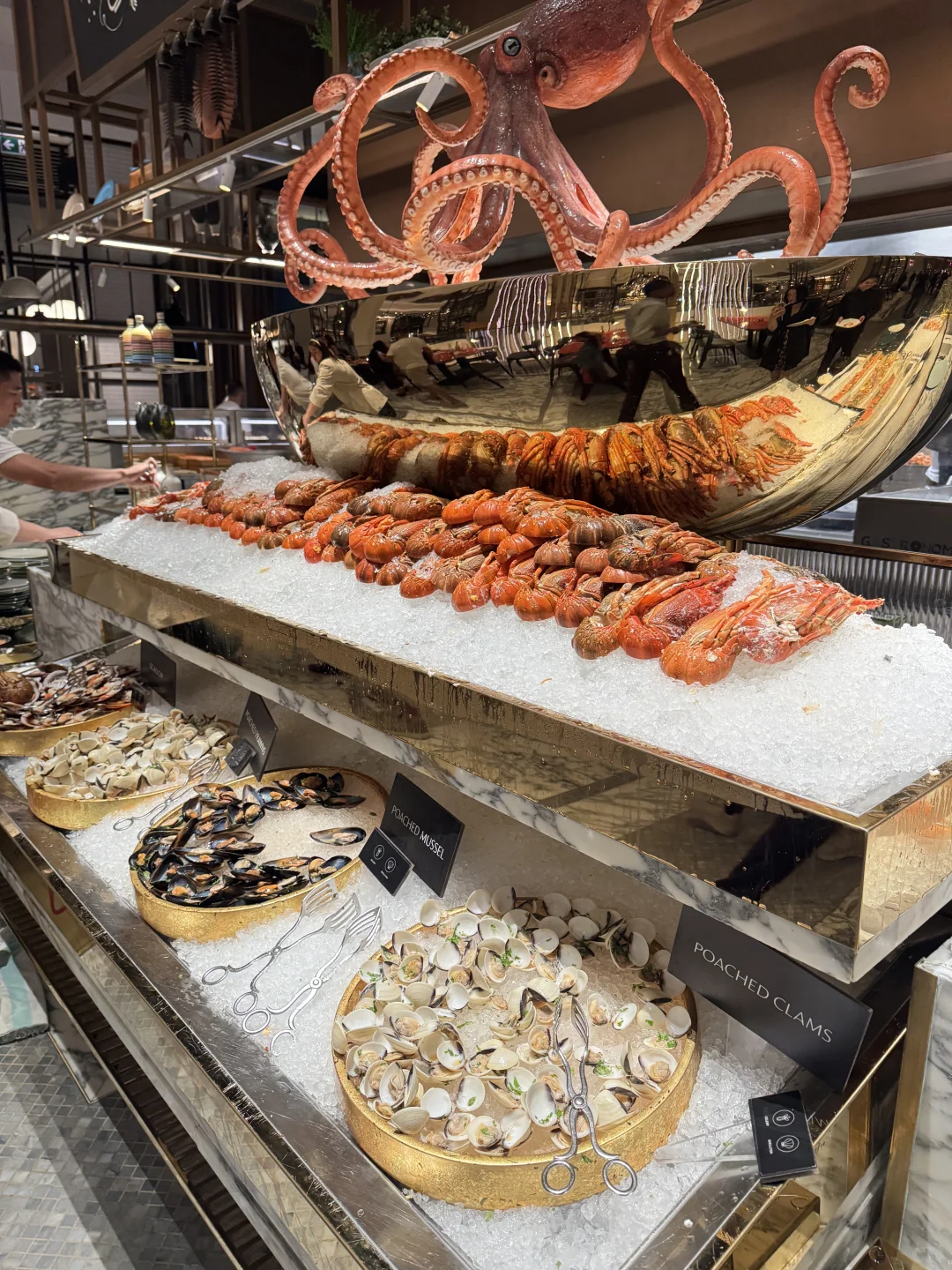 在迪拜把海鲜吃回本了