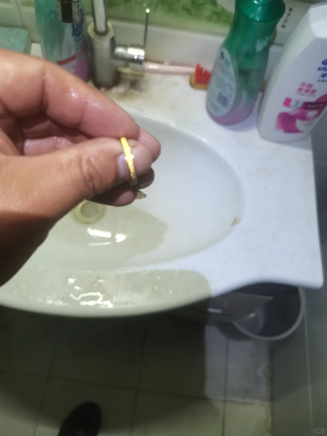 江苏东海县成功打捞戒指