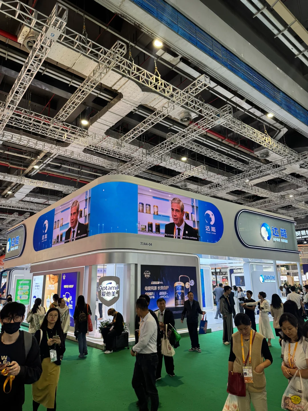 CIIE｜500强外企管培的进博会之旅