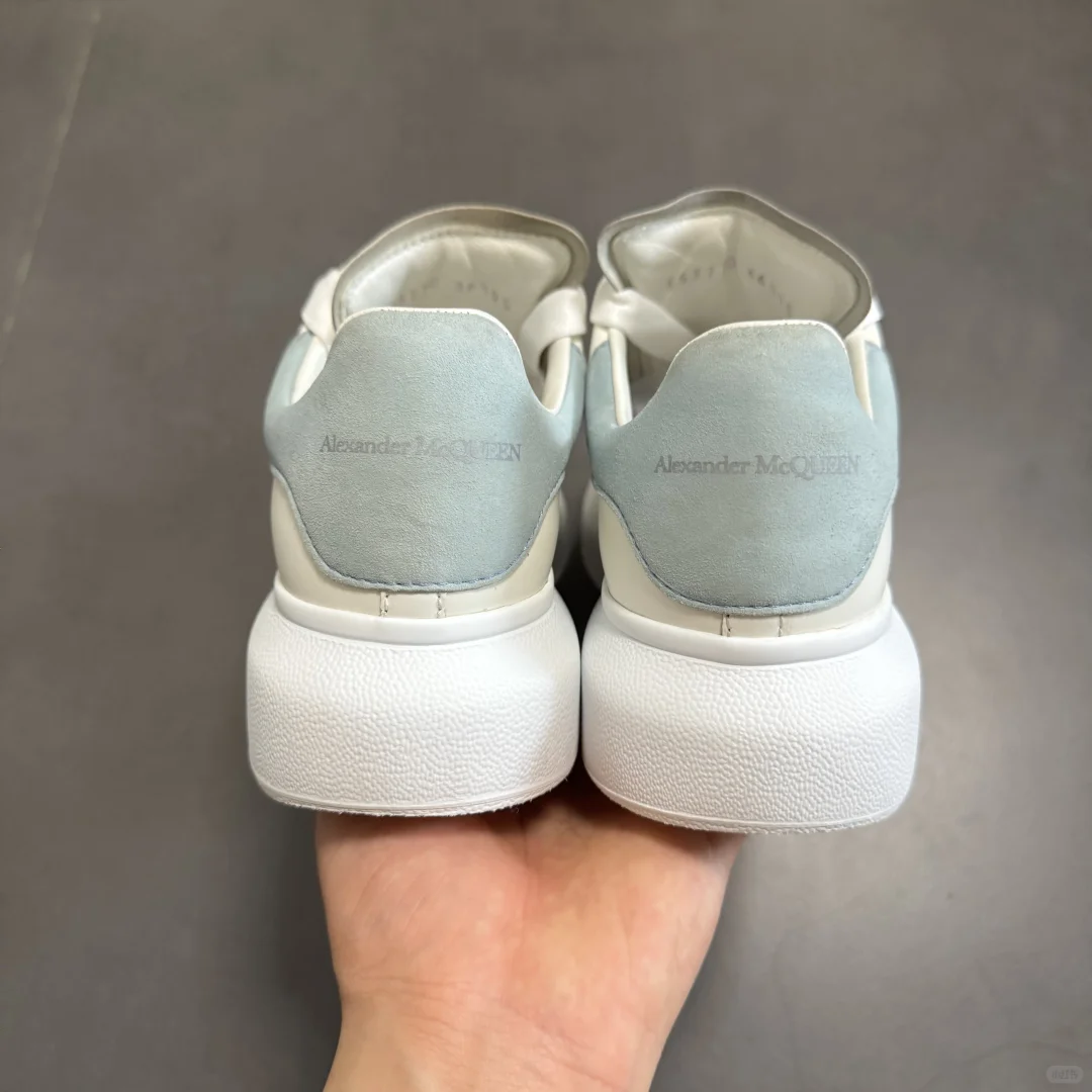 麦昆小白鞋 白蓝尾 699? 正品