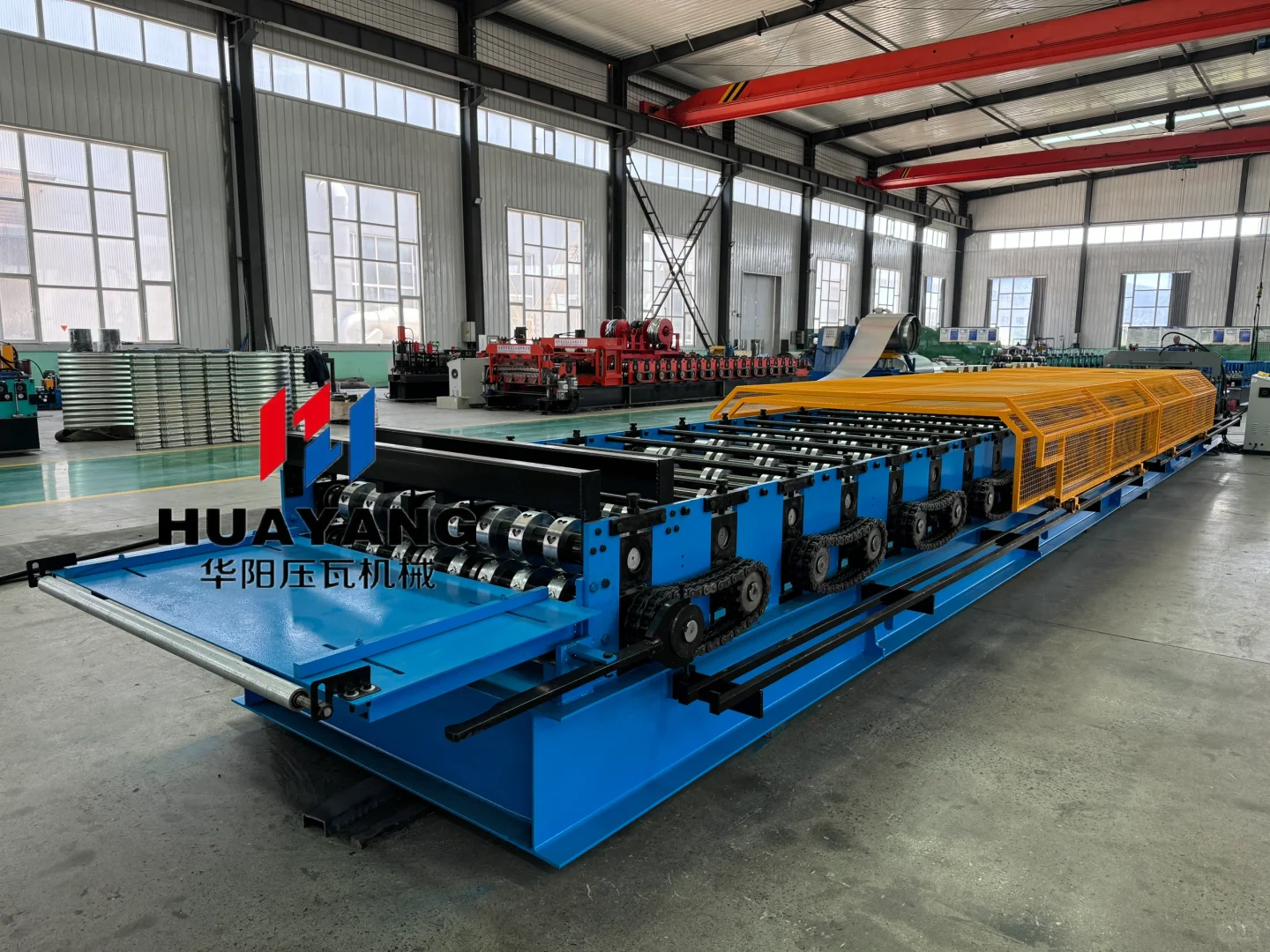 Floor deck tile making machine