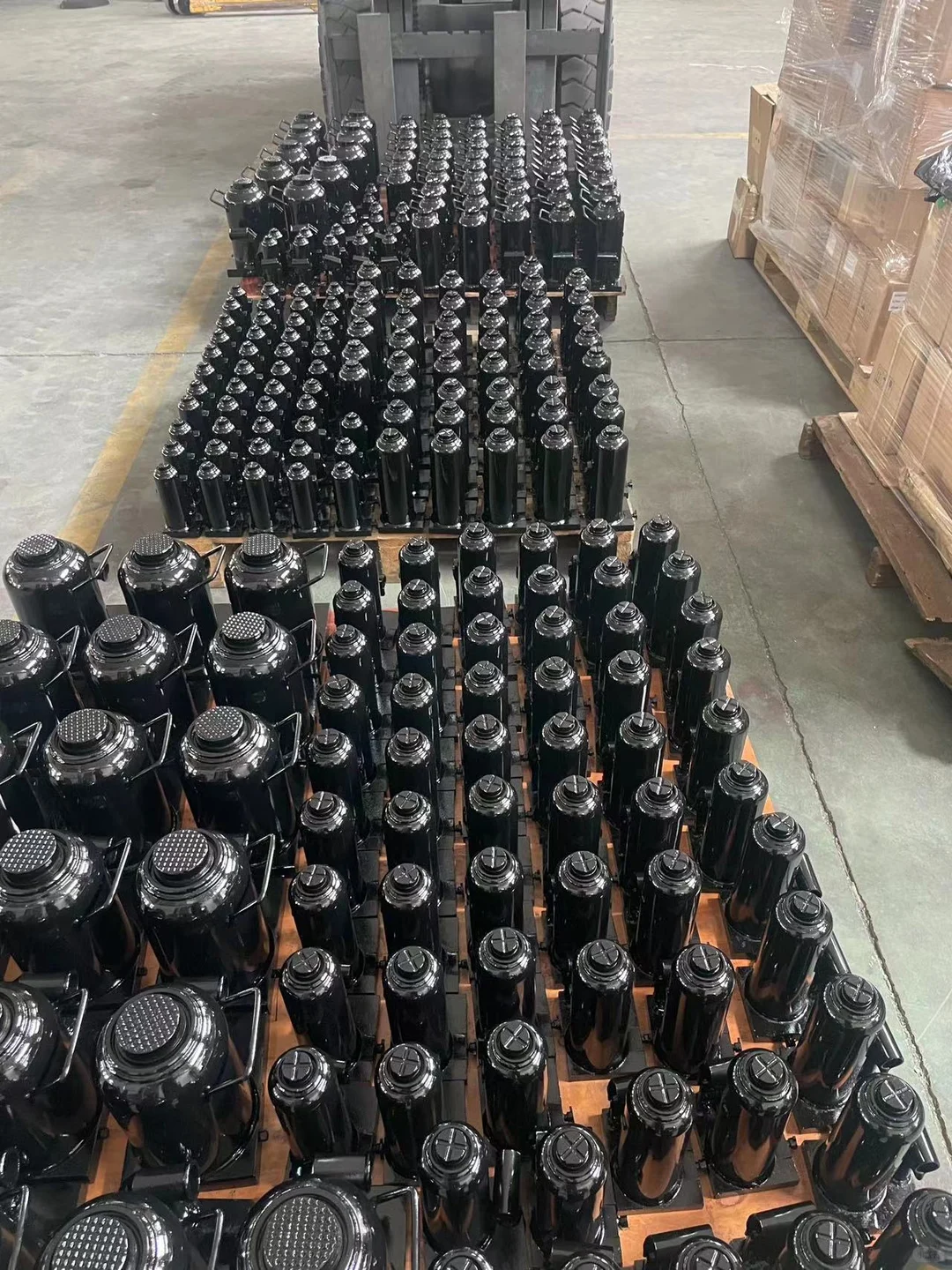 立式液压千斤顶