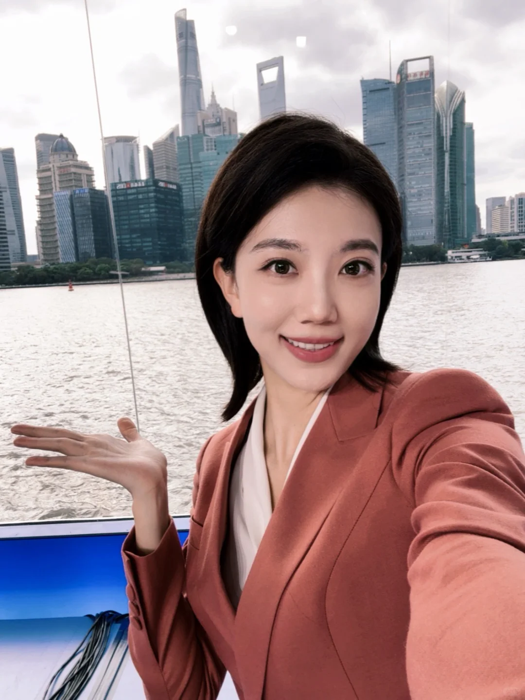 记者节快乐呀?️