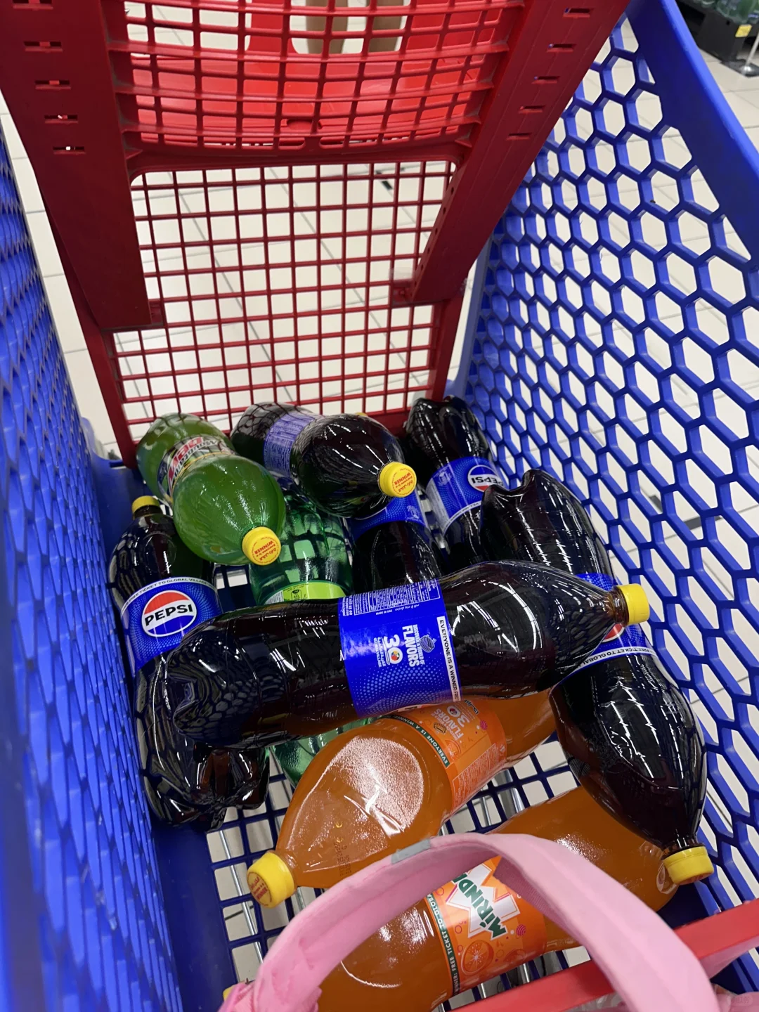 买了10瓶免地球村门票的汽水