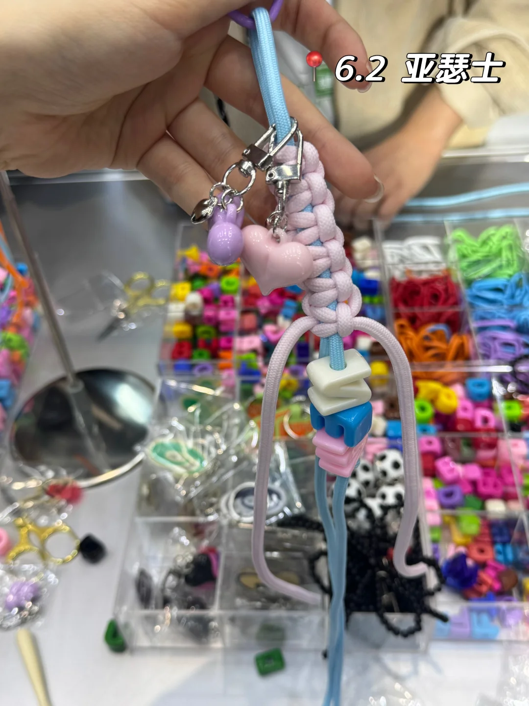 路人说看着高知 实则在进博会领国际鸡蛋?