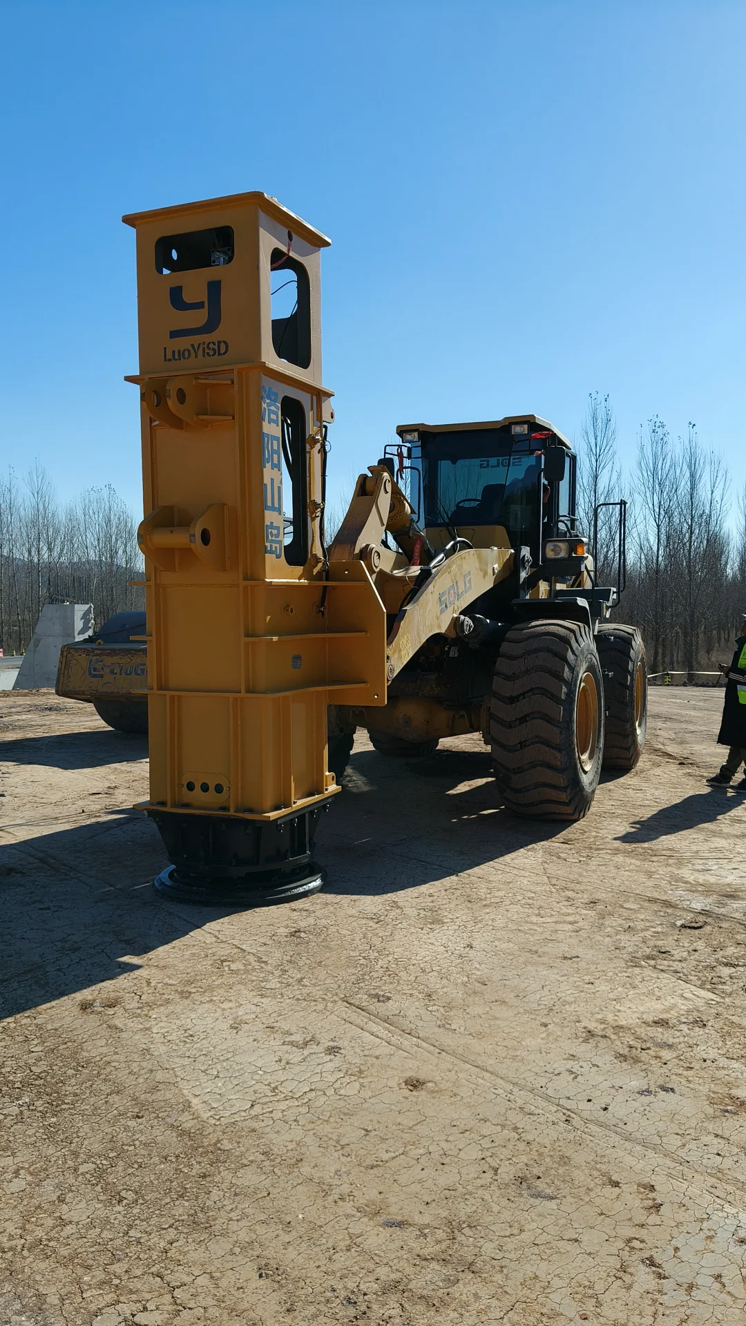 铲车挖机双用型高速液压夯实机工作展示