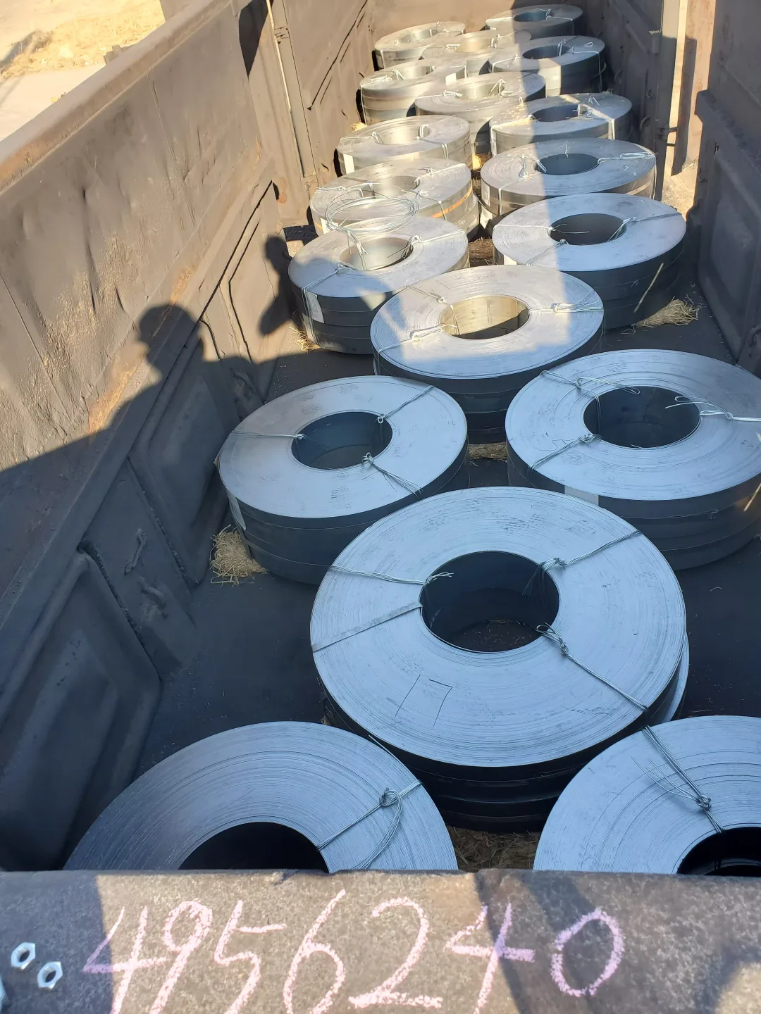 这样传统的发货方式--铁路运输