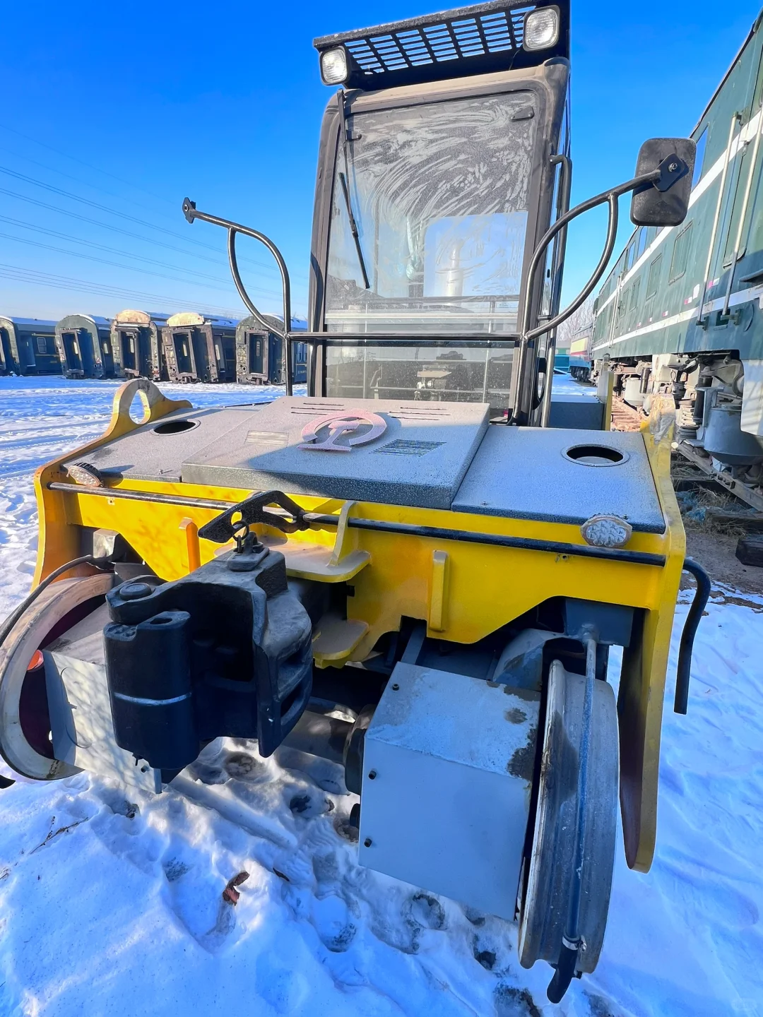 公铁内燃牵引机车 铁路两用车