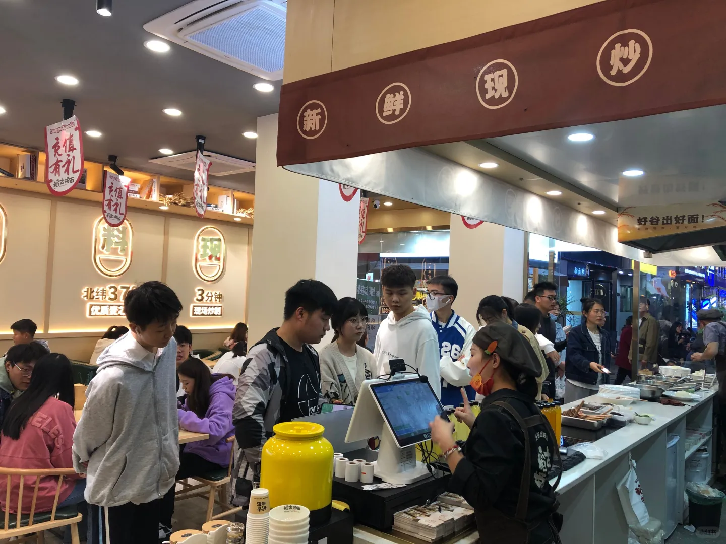 加盟创业：探寻餐饮业的未来发展趋势