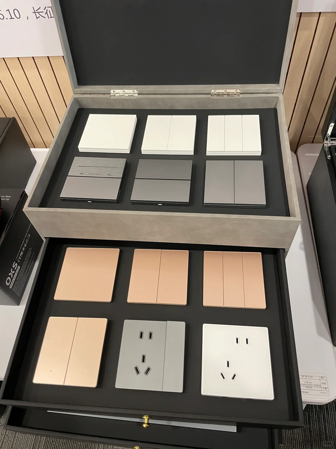 智能家居工厂体验日！4.0军工品控新品面板