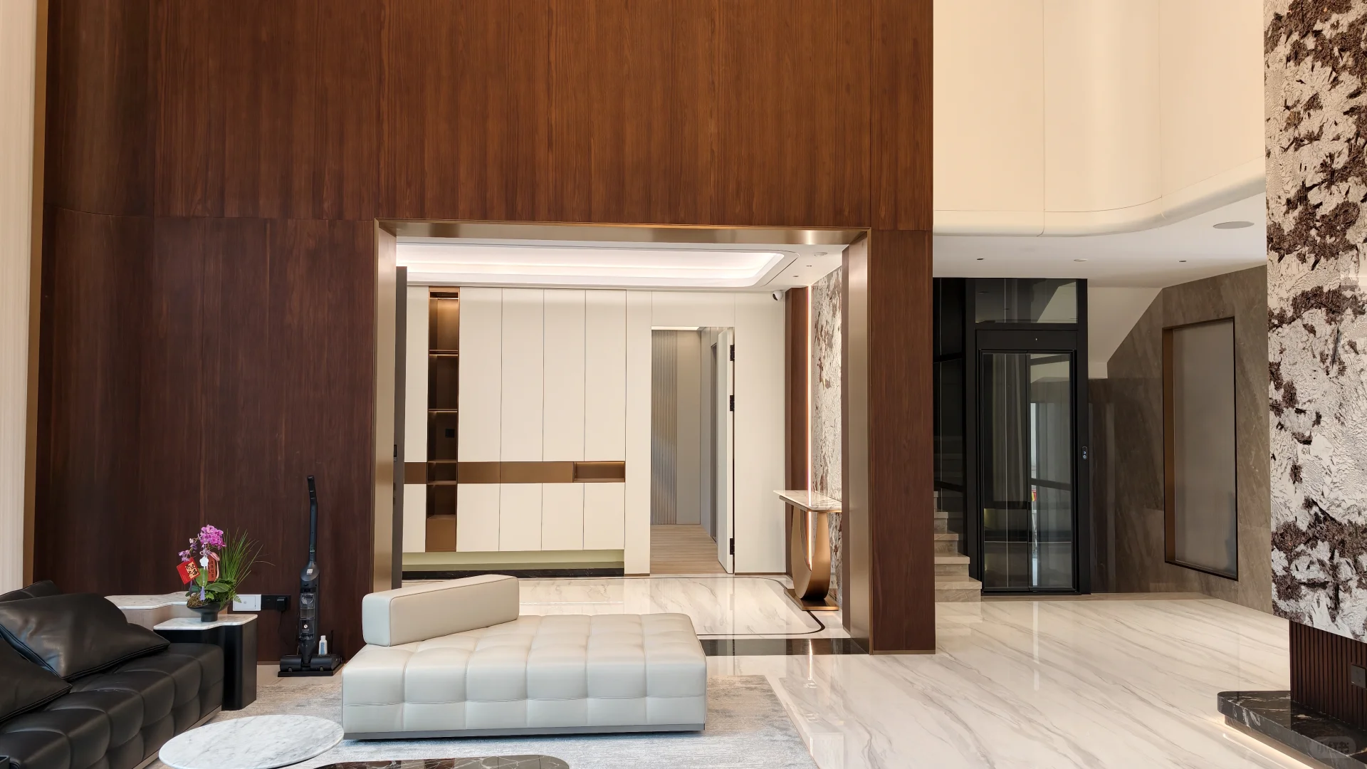 新落地的别墅智能灯光一体化案例分享