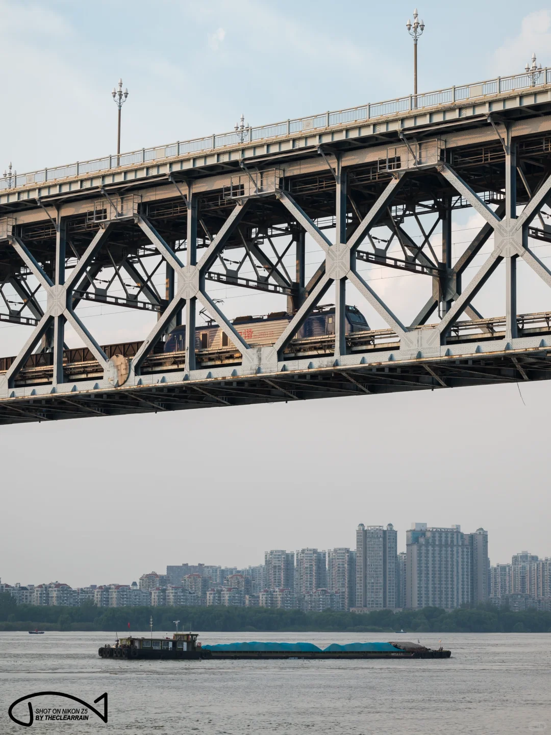 黄金水道遇上干线铁路