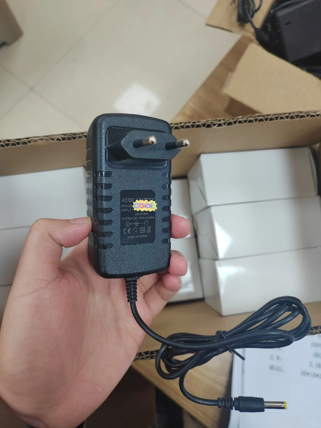 15V12A适配器出货啦！