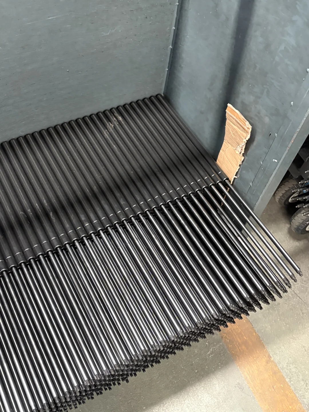 救命！我爸让我把厂里的气弹簧挂上网卖?