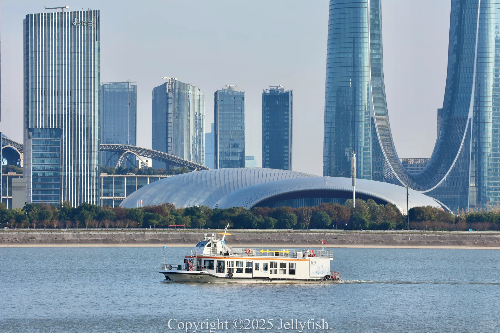 钱江三桥临时轮渡 运营首日随摄