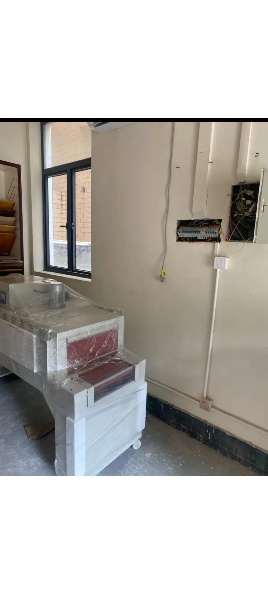 在深圳电工维修家庭电路跳闸维修线路短路