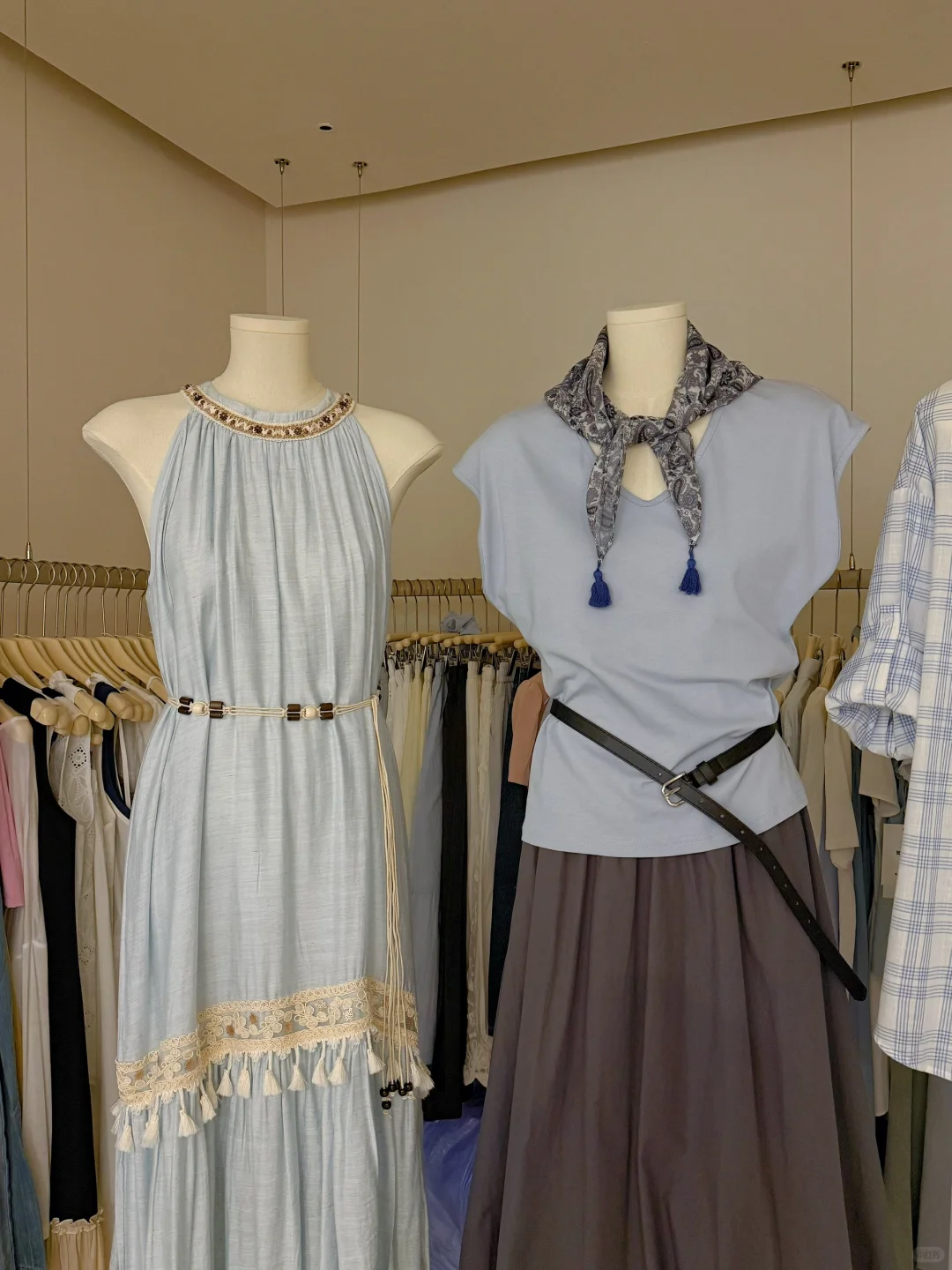 昨天四季青女装档口营业额4035！干了个寂寞！