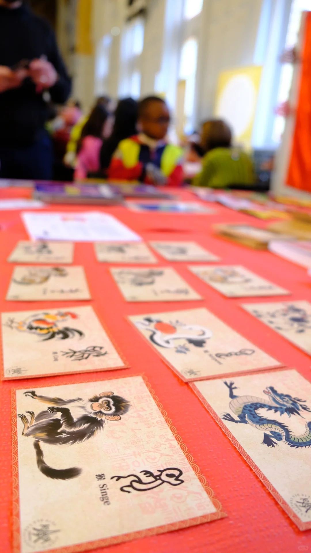 ? 当汉字在巴黎舞动，东西方文明共鸣 ?✨