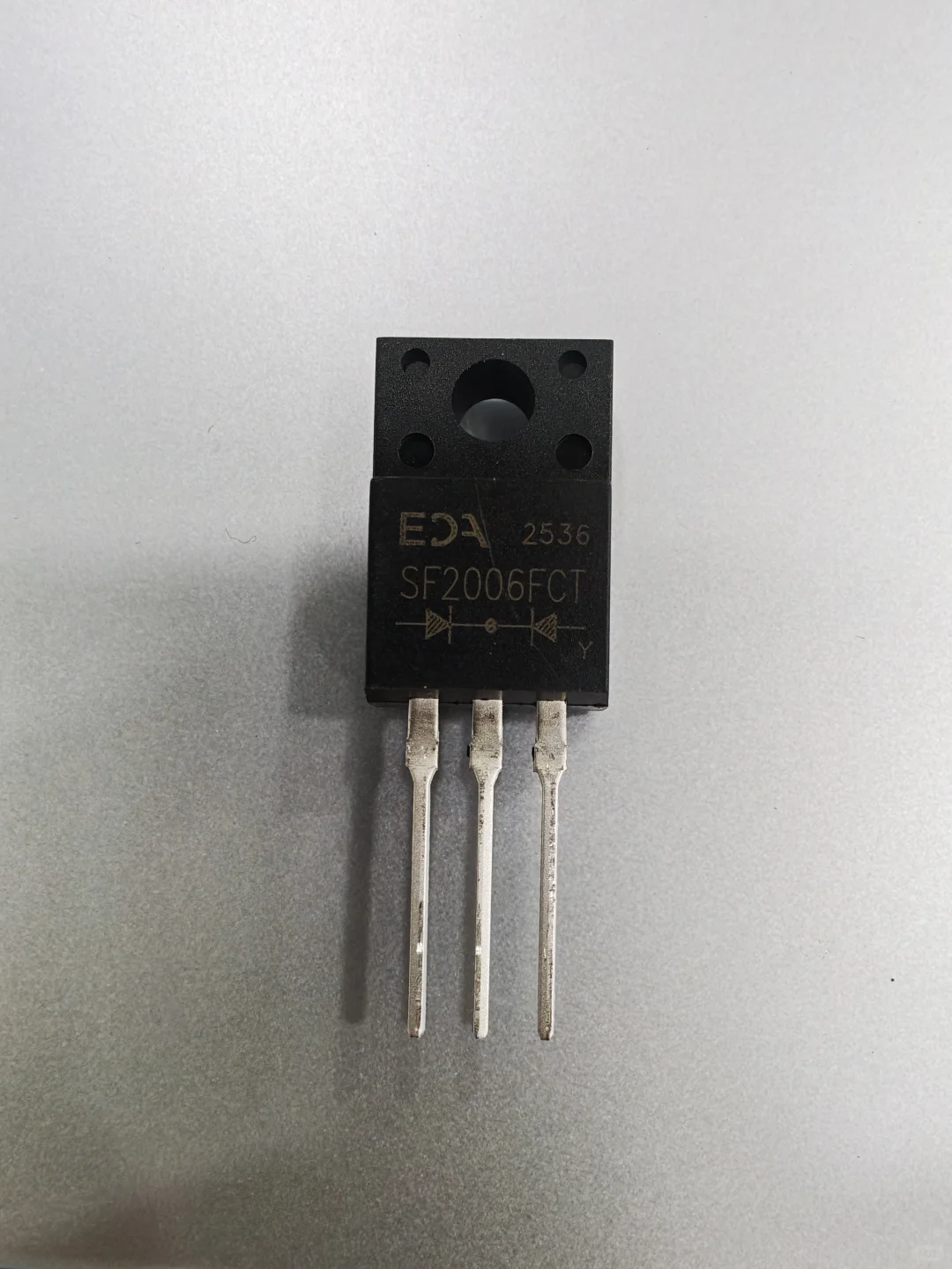 精品大电流快恢复管 SF2006FCT