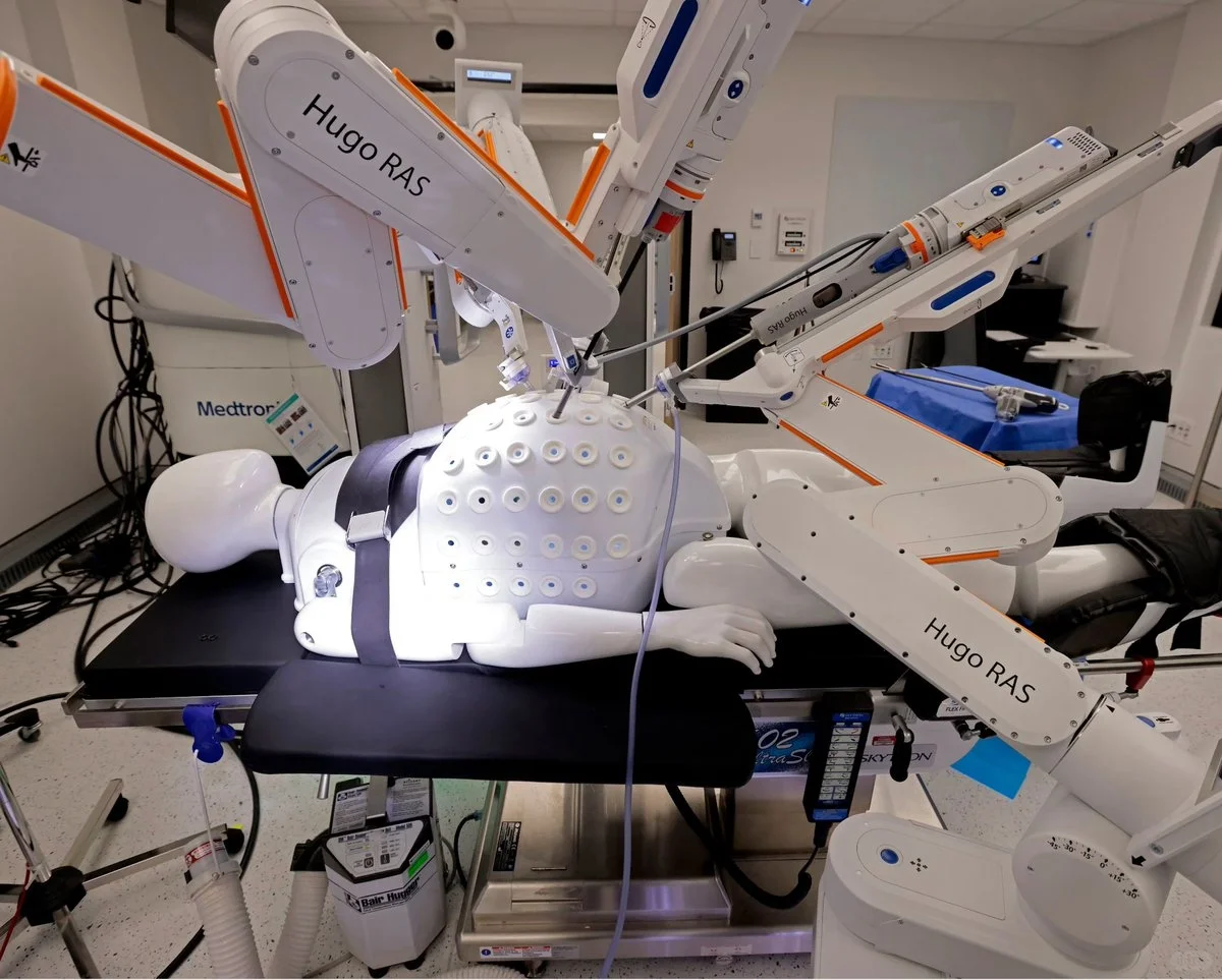 Hugo机器人展现惊人手术表现