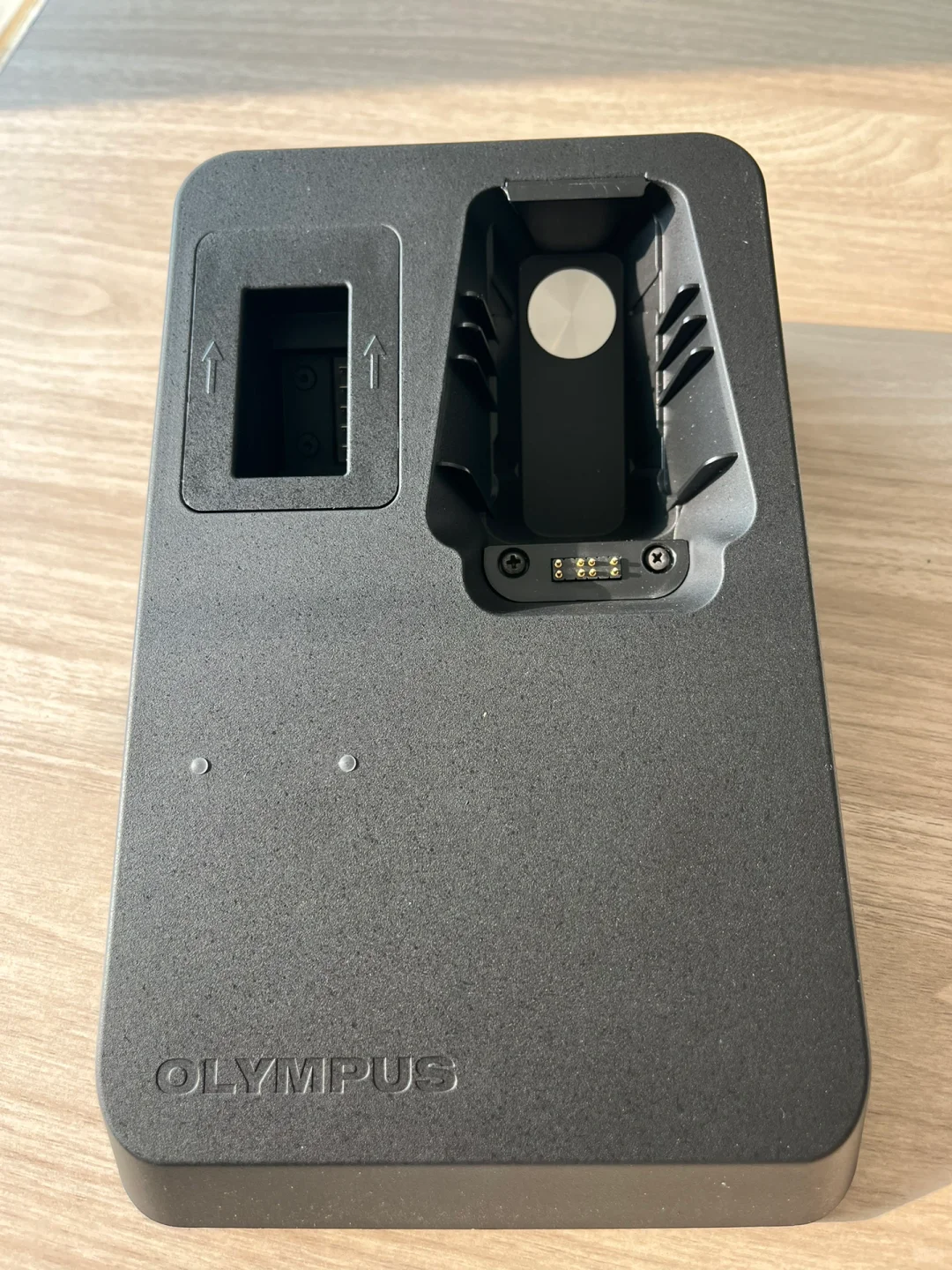 奥林巴斯原装进口智能充电底座