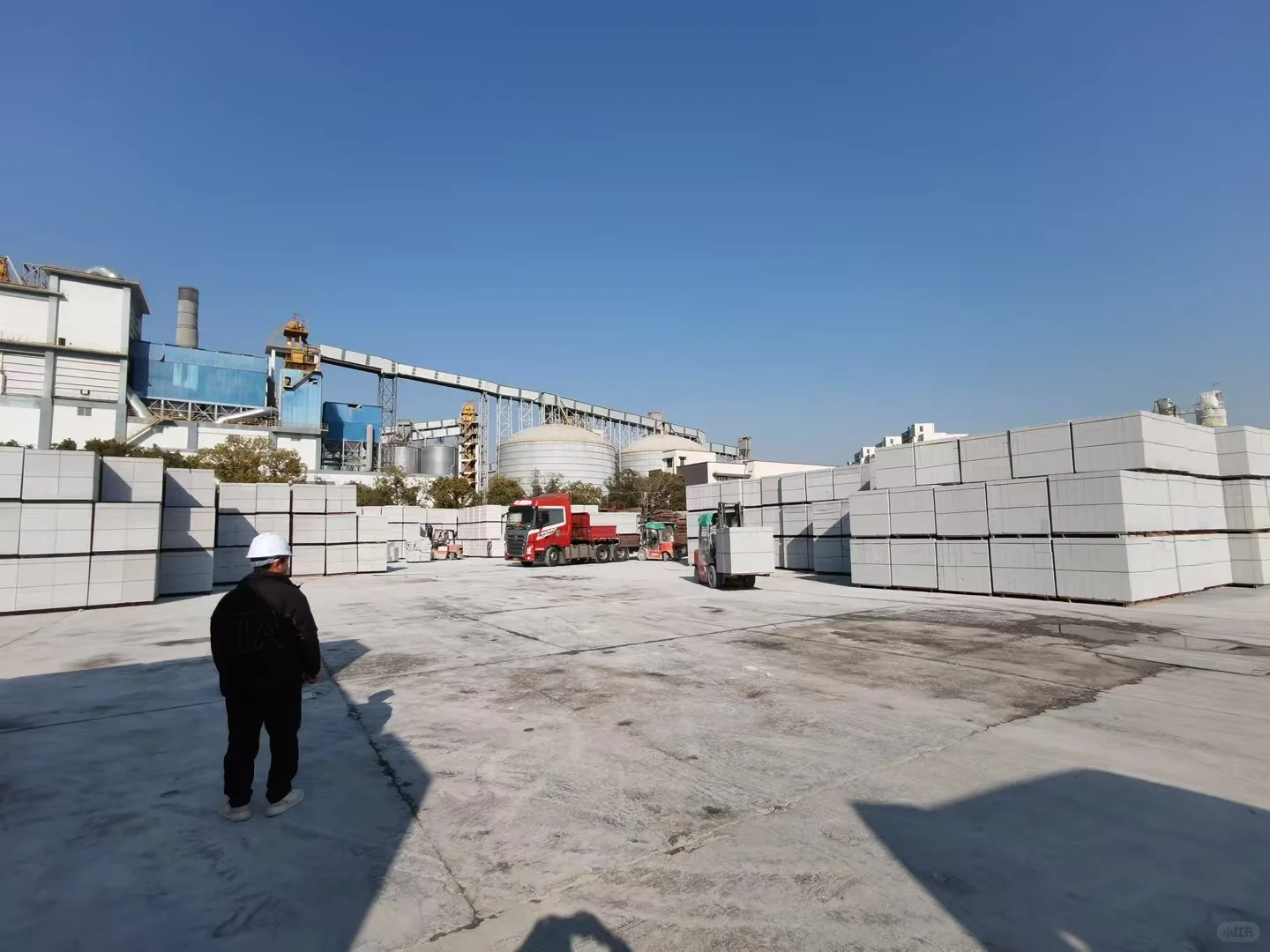 装修人必看黄沙水泥板材避坑指南，差点踩雷