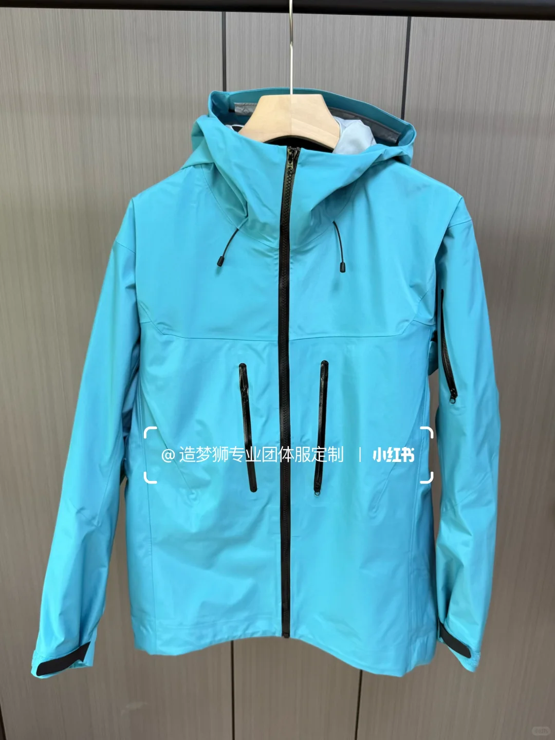 户外工作者这样穿！工作服高级小众冲锋衣推