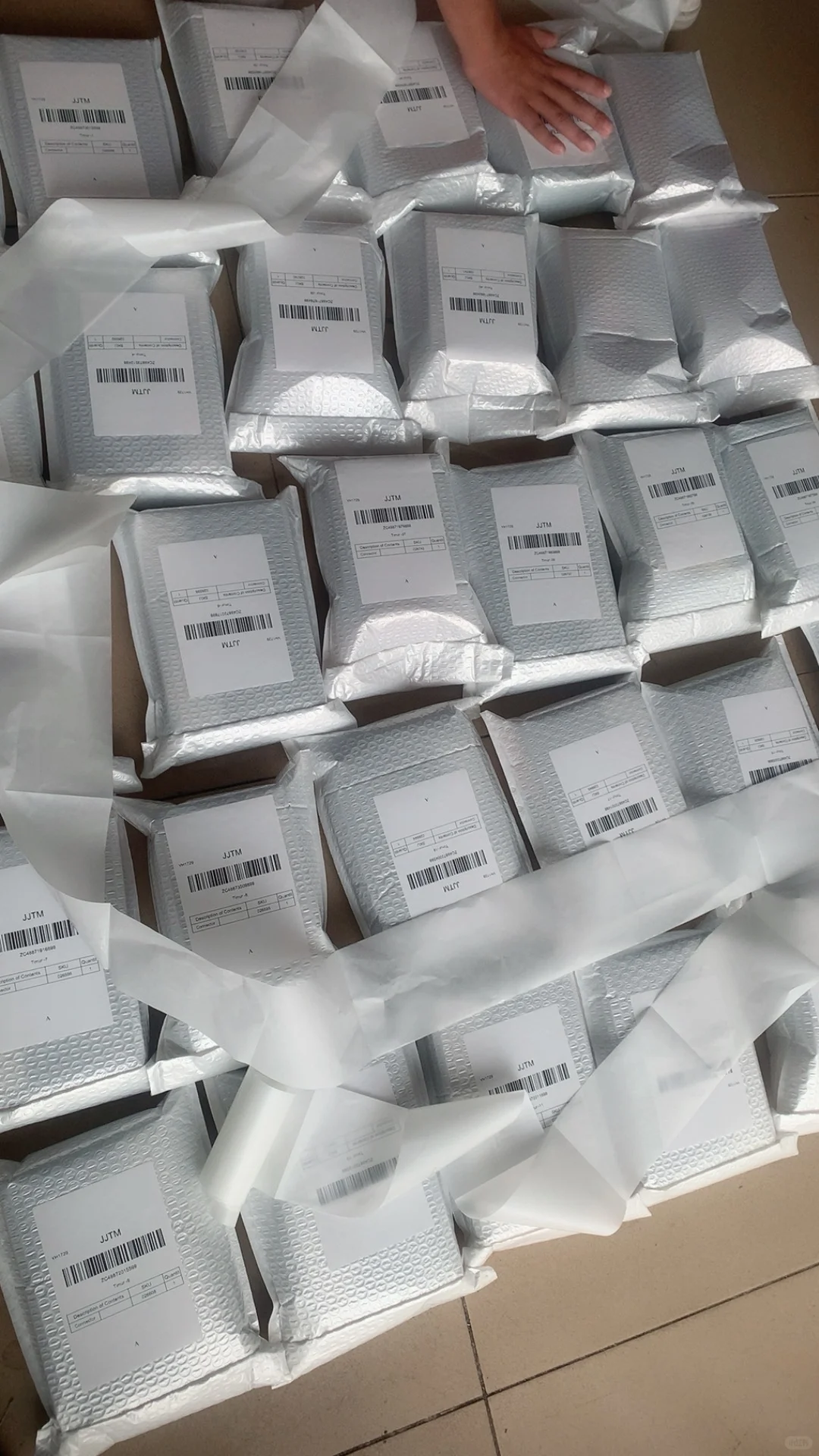 全球各类化工药多肽冻干粉出口物流