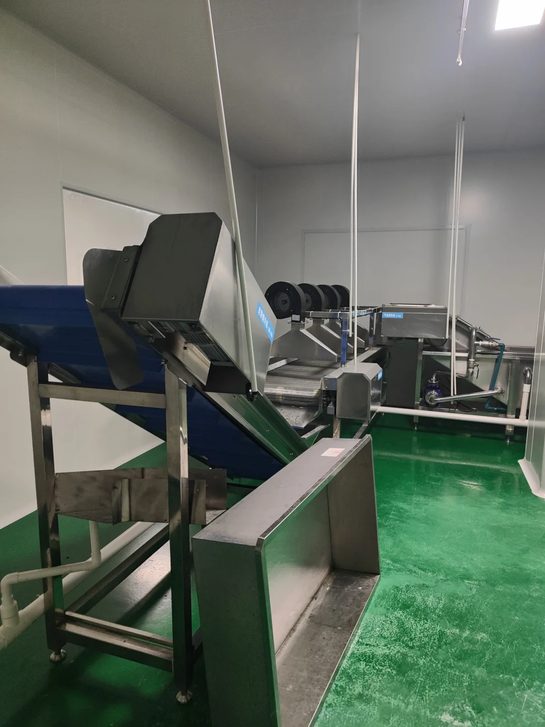 食品加工厂，使用1年，1350平，直接办证