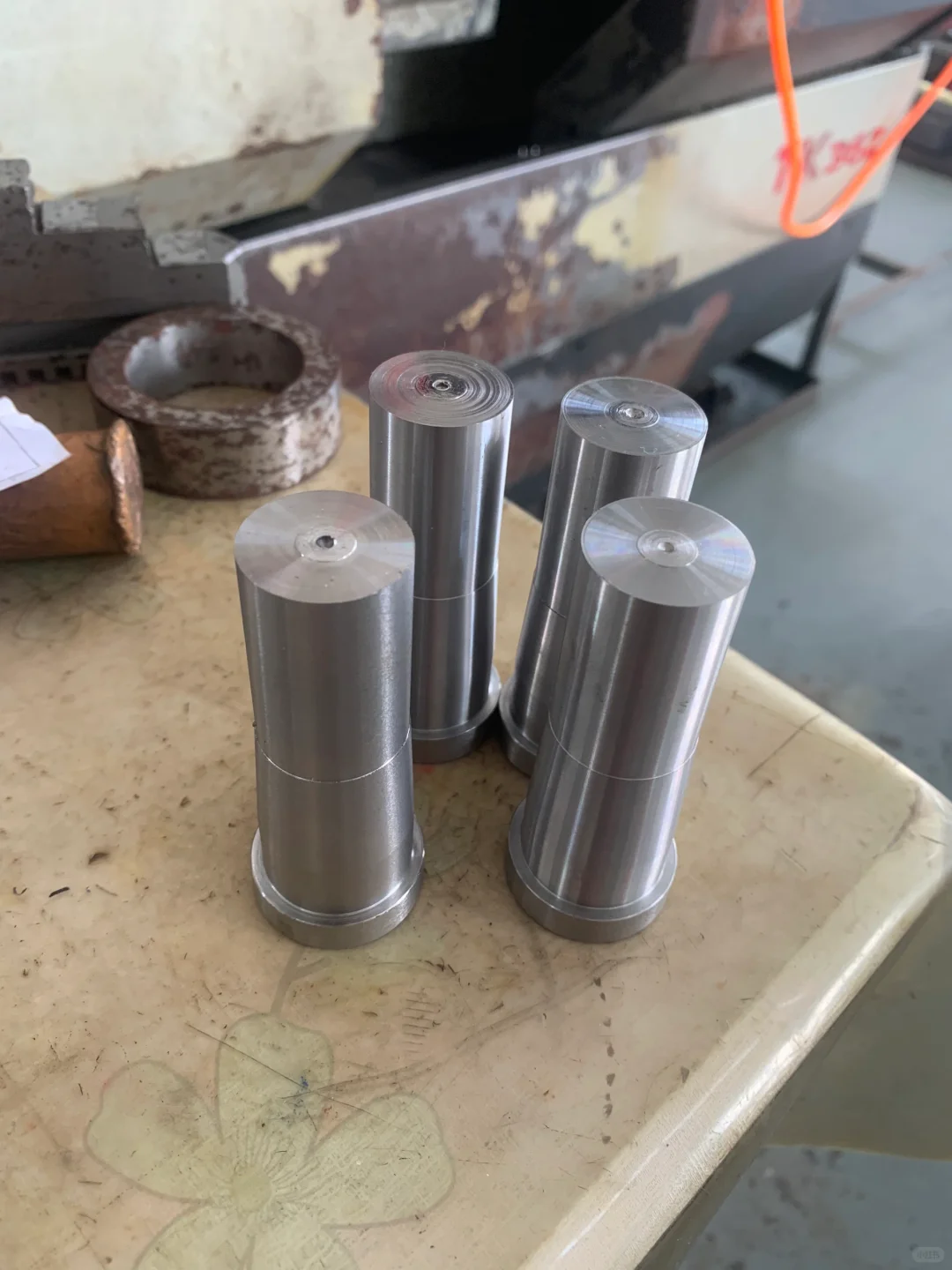 机械加工车床零件加工