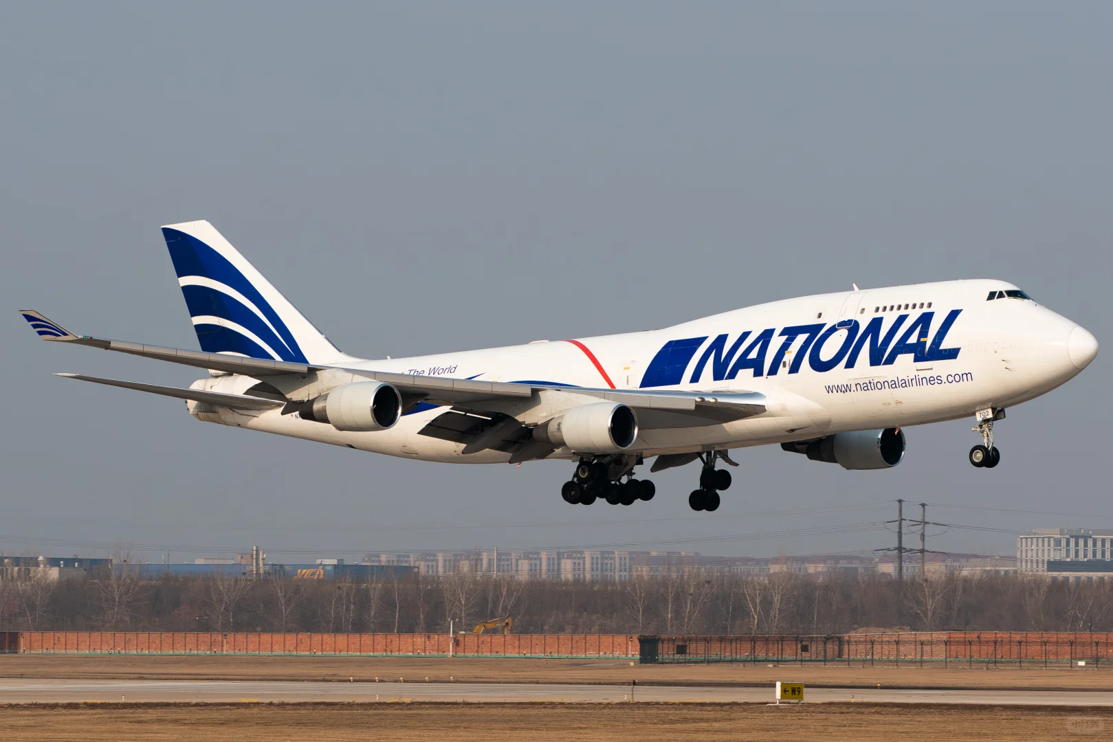 国家货运波音744到访天津