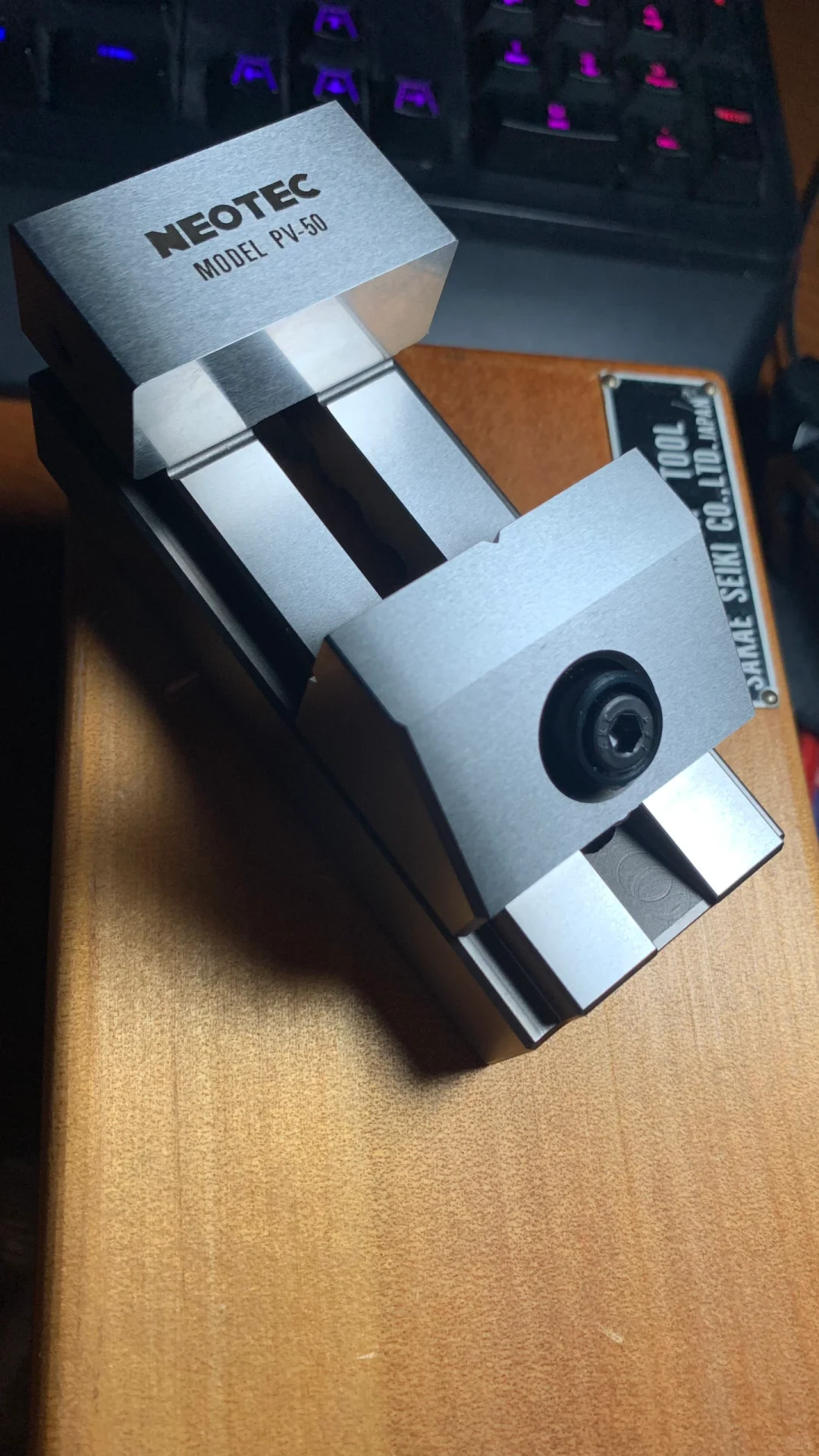 日本精密小台钳