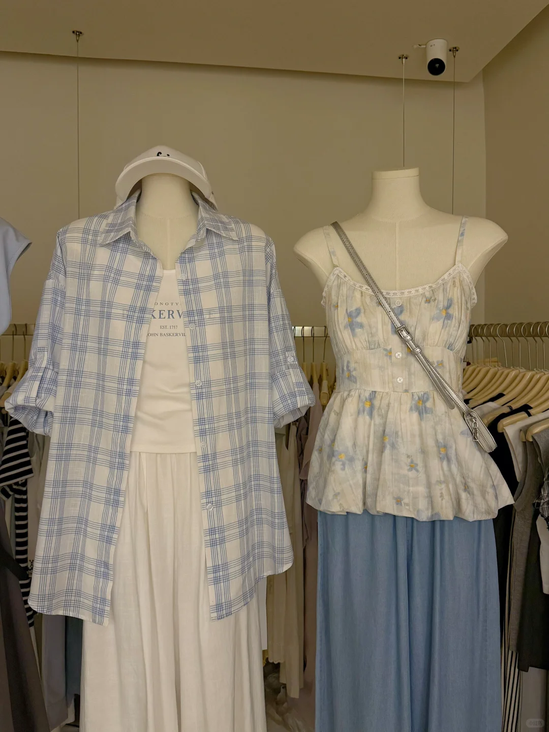 昨天四季青女装档口营业额4035！干了个寂寞！