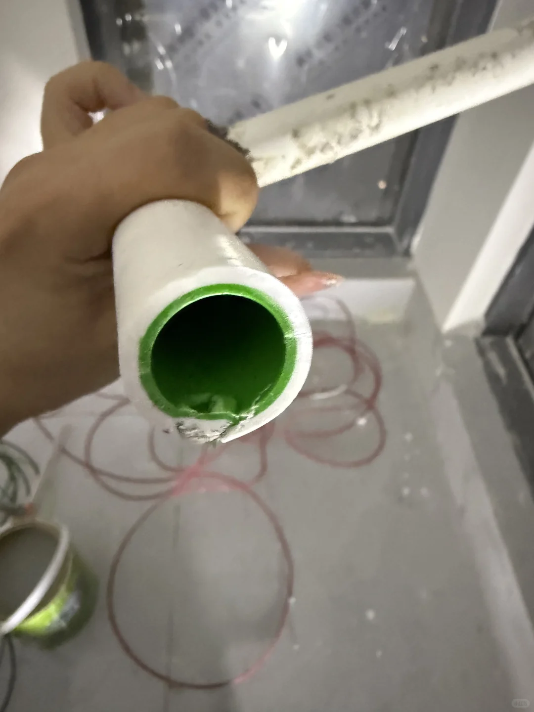 水管漏水，看看这是什么东西弄到的漏水