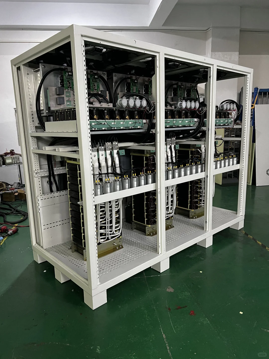 220V变380V三相变压变频一体机