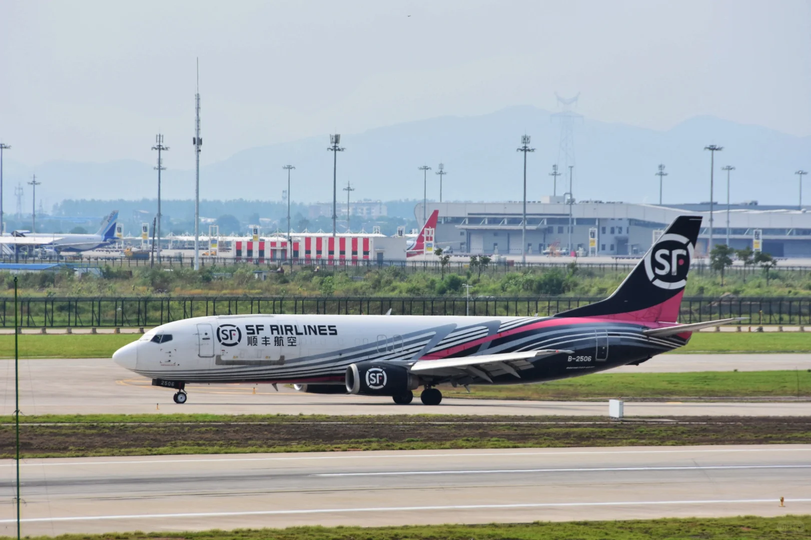 鄂州花湖国际机场随拍