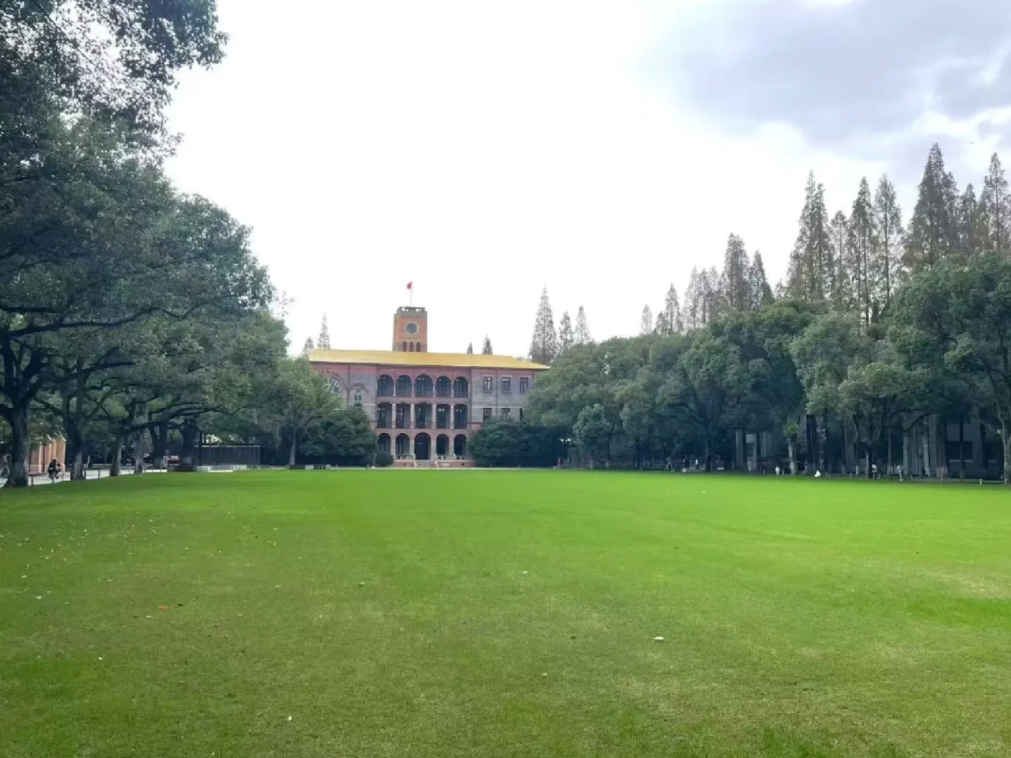 突然发现，大家对外贸赚钱想得太局限了...