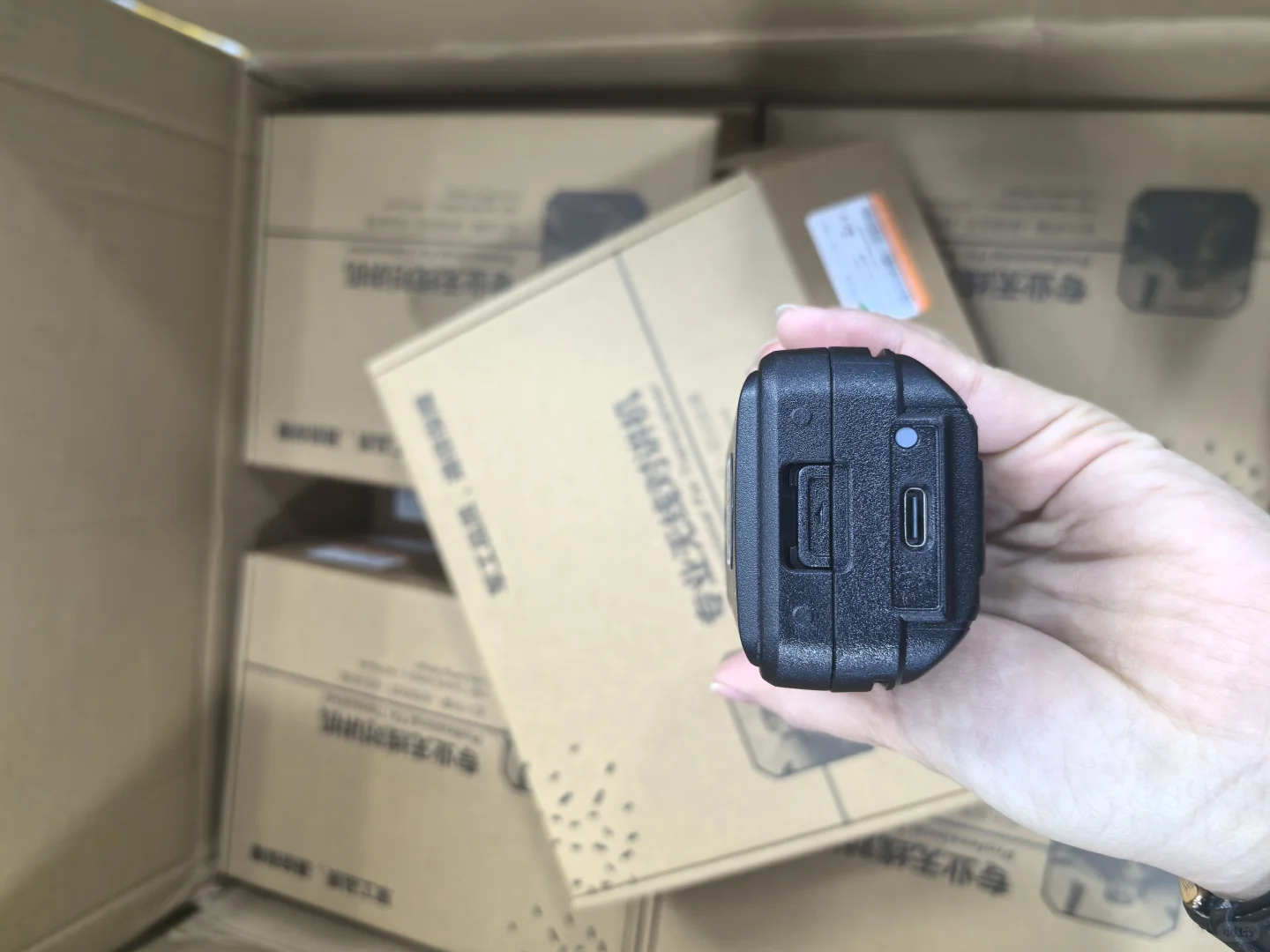 华强北买对讲机，找工厂，一手价格