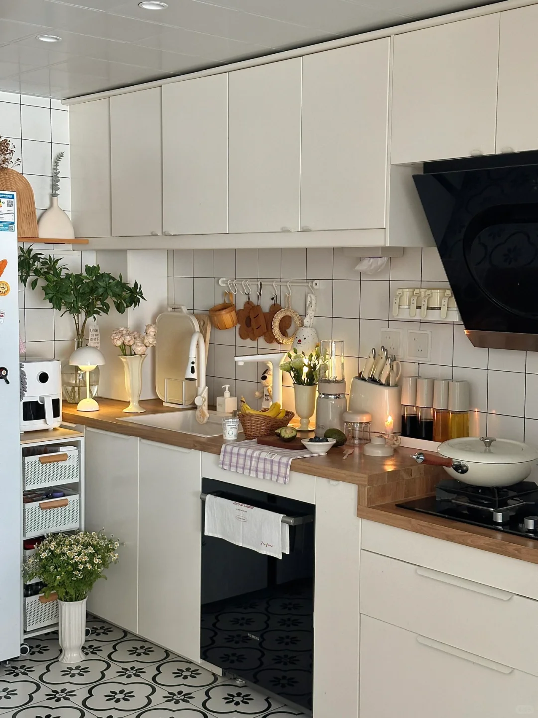 把绿意和温柔都榨进杯子里