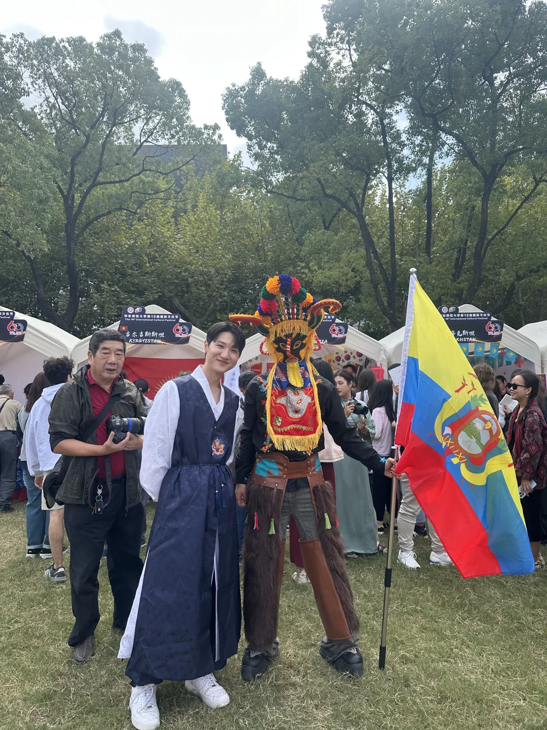 华师大国际文化节的记忆｜穿韩服的一天??