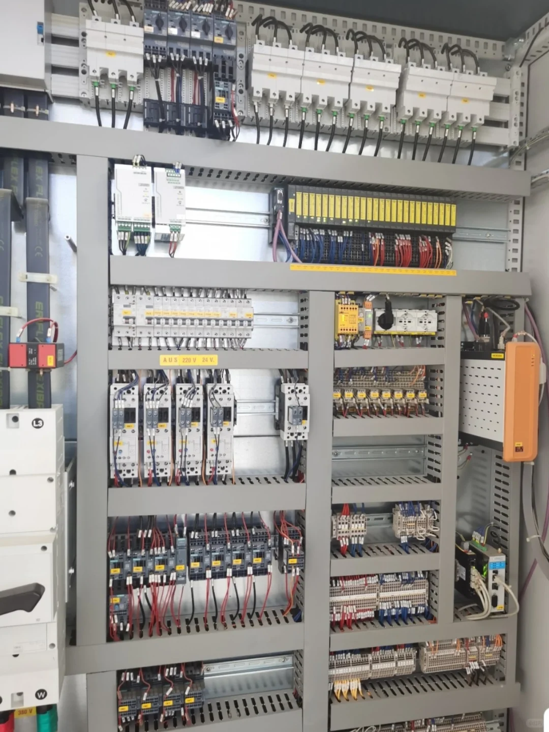 蚌埠电气控制系统、PLC控制成套、PLC编程。