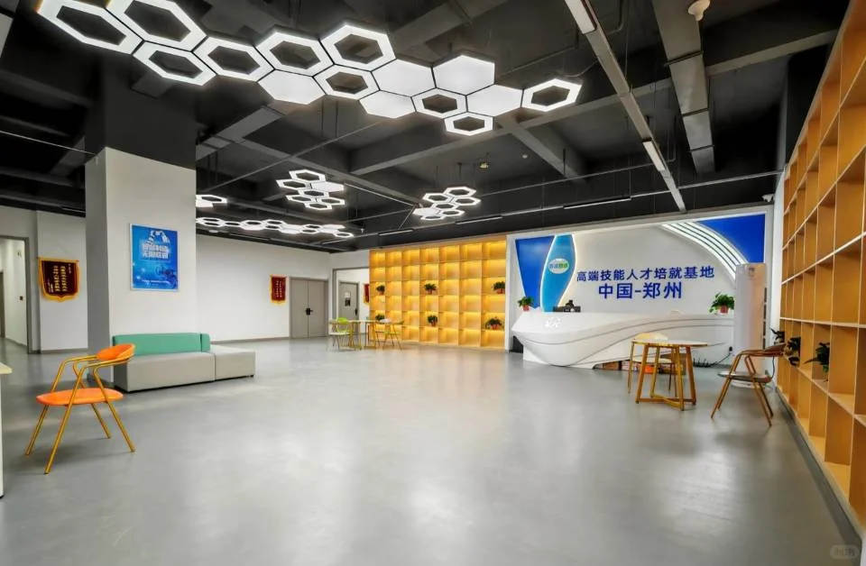 自动化PLC工业机器人真的很适合年轻人